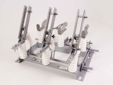 Разъединитель РВЗ-10/630 III Электрофарфор 00002441