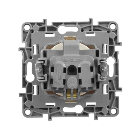 Розетка 1-м СП Etika 16А IP31 250В 2P+E с заземл. защ. шторки немецк. стандарт винтов. клеммы механизм сл. кость IEK 672322