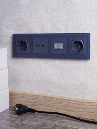 Рамка 4-м BRITE РУ-4-2-Бр стекло маренго матов. IEK BR-M42-G-31-K35