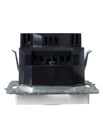 Розетка BRITE РЮш10-2-БрБ 16А с USB A+A 3.1А с заземл. защ. шторки механизм бел. IEK BR-R14-16-U21-D31-K01