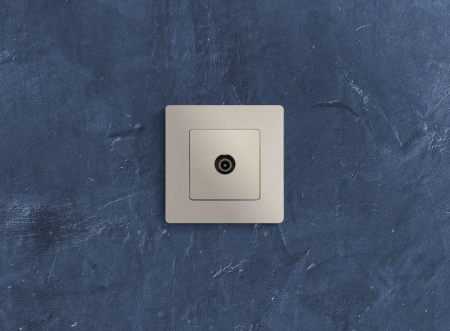 Розетка телевизионная проходная TV СП Etika 14дБ 5-862МГц механизм сл. кость IEK 672363