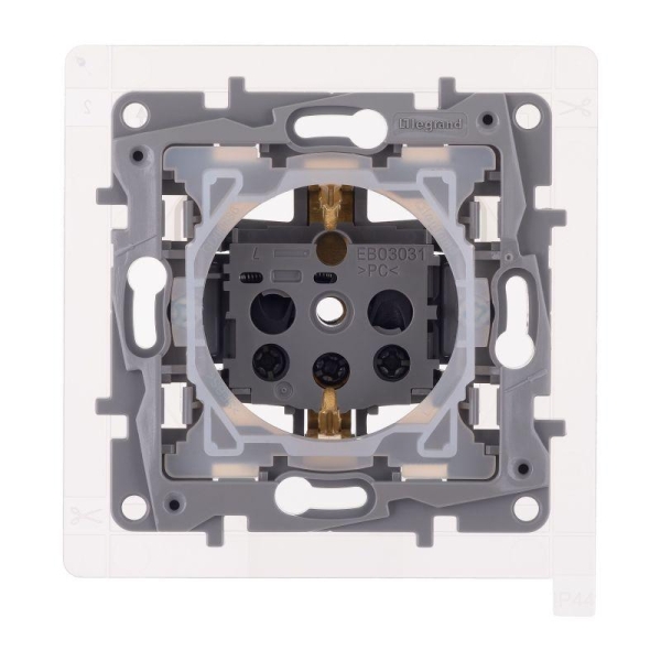 Розетка 1-м СП Etika 16А IP44 250В с заземл. со шторками с защ. крышкой безвинтов. зажимы алюм. IEK 672426