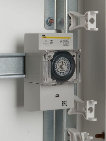 Таймер аналоговый ТЭМ-181 16А 230В на DIN-рейку KARAT IEK MTA20-16